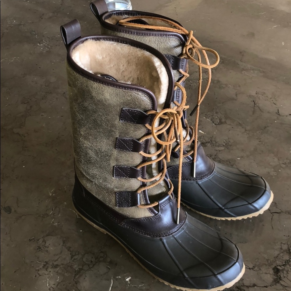 Tory Burch Argyll Shearling-Lined Lace-Up Boot